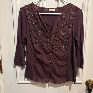 Anthropologie | Tiny embroidered top